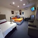 Neo&Ruks Self Catering Services