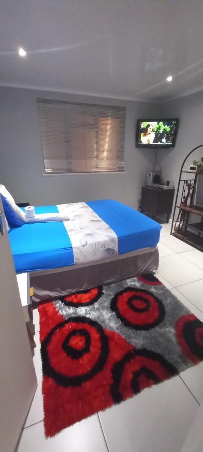 Bed & Breakfast Neo&ruks Self Catering Services *