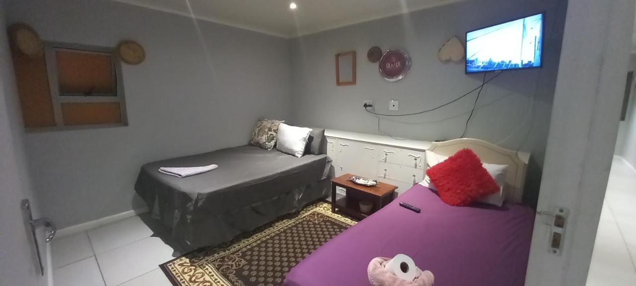 Neo&ruks Self Catering Services * Cape Town